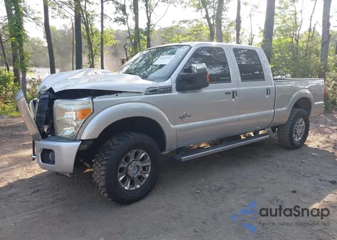 2015 Ford F-250 Lariat z USA, uszkodzony, nr VIN 1FT7W2BT5FEA45155